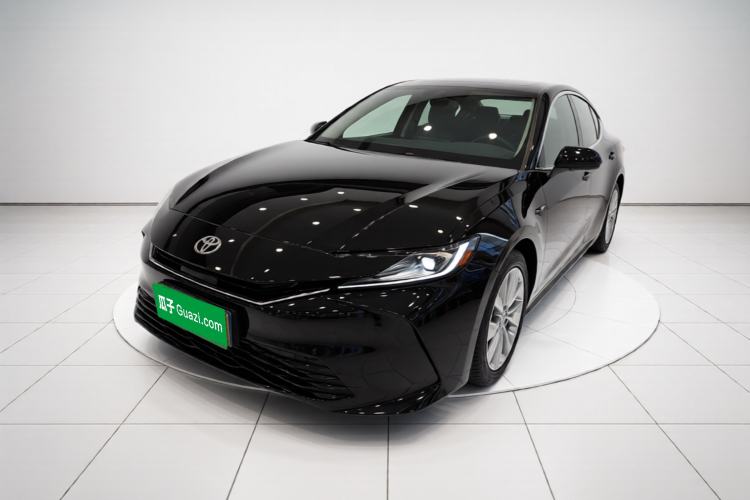 Toyota Camry 2024 Dual-Motor 2.0 HGVP Luxury Edition