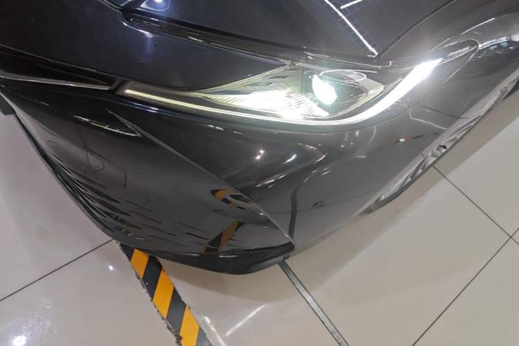 Used Toyota Camry 2024 Dual-Motor 2.0 HE Elite Edition Left Front Headlight