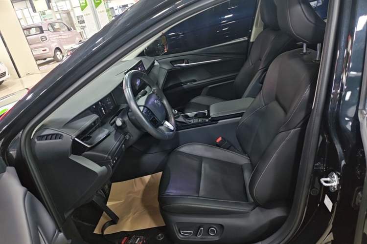 Used Toyota Camry 2024 Dual-Engine 2.5HG Prestige Edition Left Front Seat
