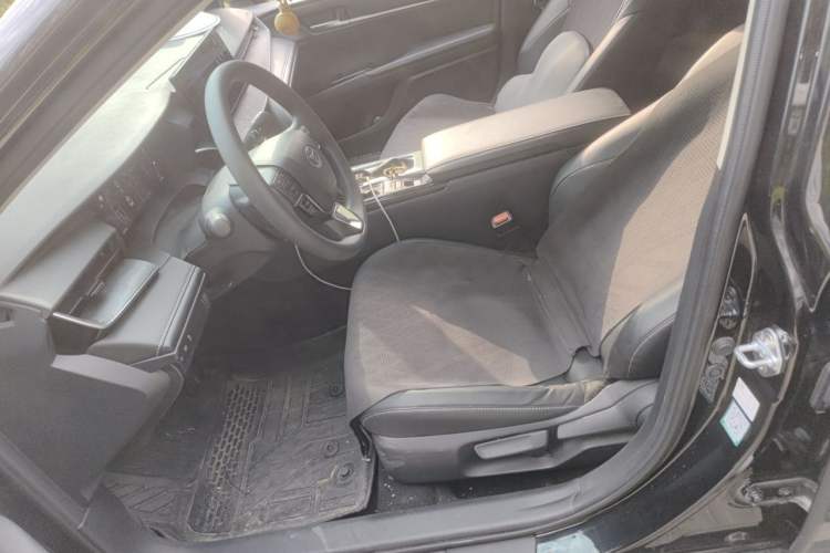 Used Toyota Camry 2024 Dual-Motor 2.0 HE Elite Edition Left Front Seat