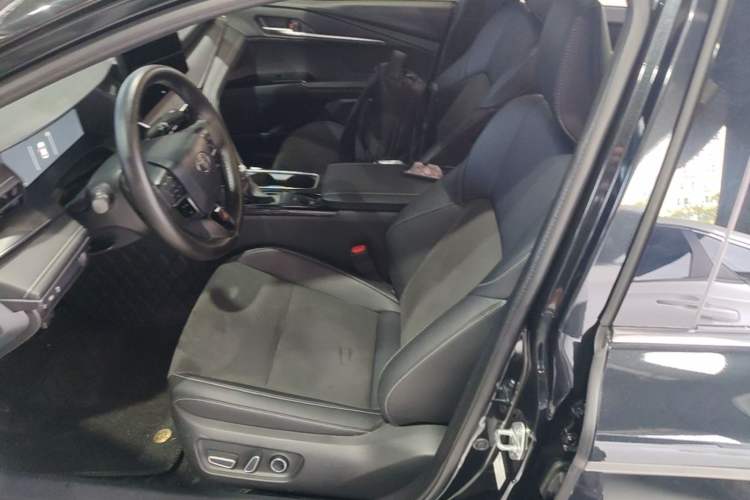 Used Toyota Camry 2024 Dual-Motor 2.0HS Sport Edition Left Front Seat
