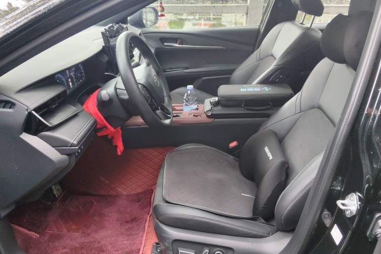 Used Toyota Camry 2024 Dual-Motor 2.0HS Sport Edition Left Front Seat