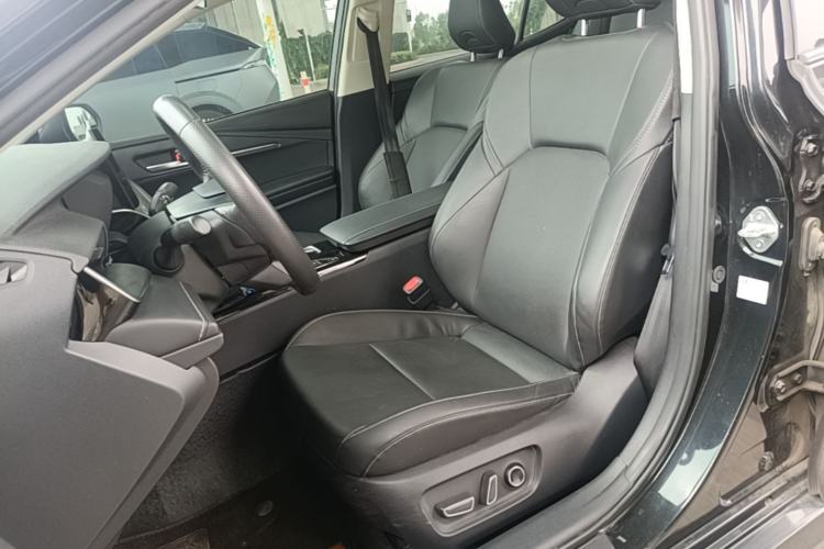 Used Toyota Camry 2024 Dual-Motor 2.0 HGVP Luxury Edition Left Front Seat