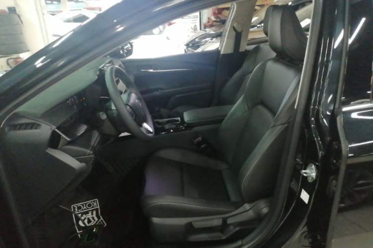 Used Toyota Camry 2024 Dual-Motor 2.0 HE Elite Edition Left Front Seat