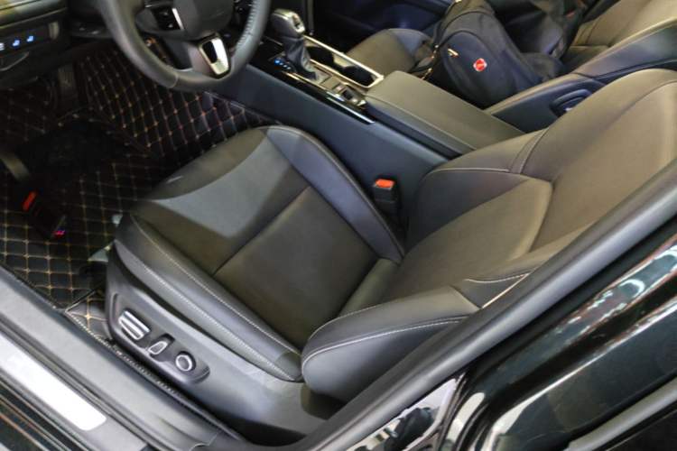 Used Toyota Camry 2024 Dual-Motor 2.0 HG Premium Edition Left Front Seat