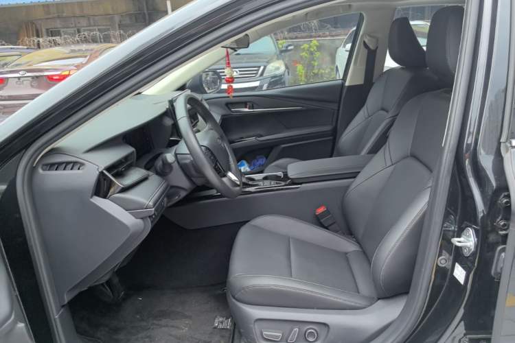 Used Toyota Camry 2024 2.0 GVP Luxury Edition Left Front Seat