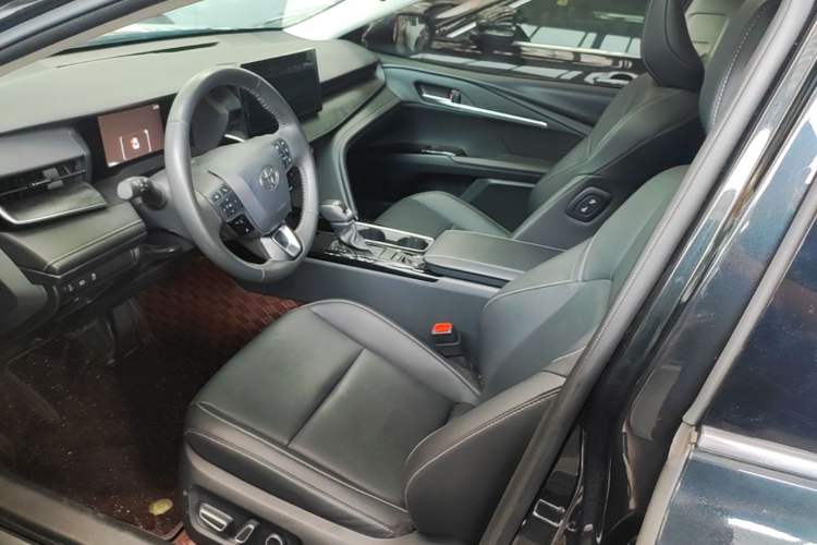 Used Toyota Camry 2024 Dual-Motor 2.0 HGVP Luxury Edition Left Front Seat