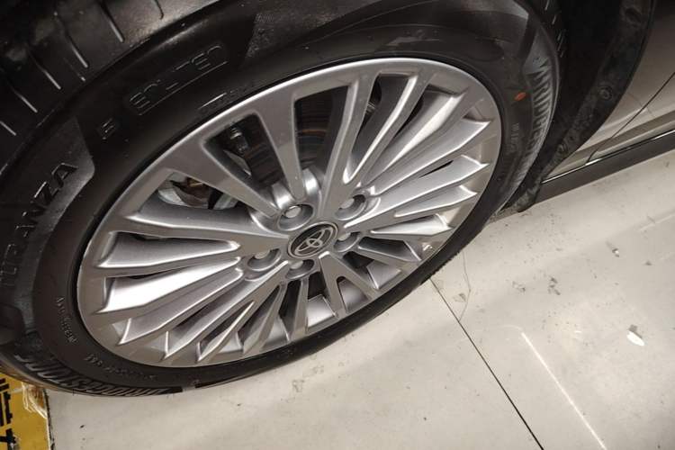 Used Toyota Camry 2024 Dual-Motor 2.0 HGVP Luxury Edition Left Front Wheel Hub