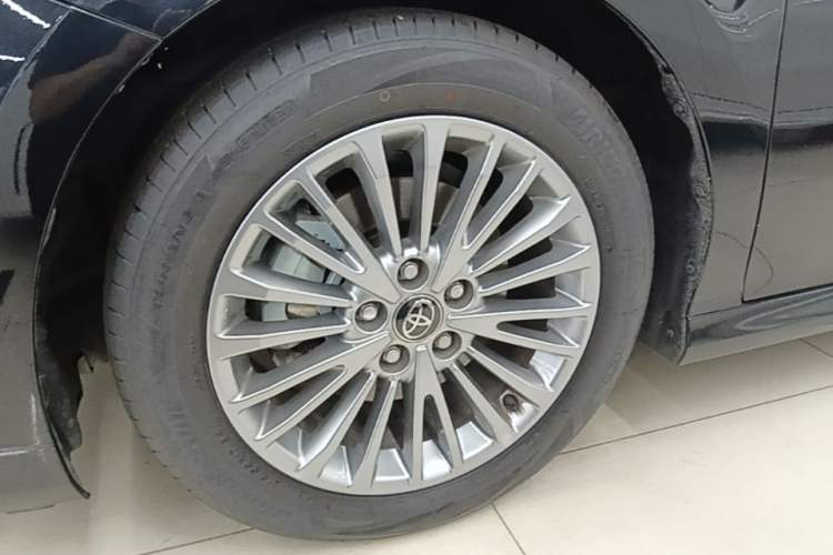 Used Toyota Camry 2024 Dual-Motor 2.0 HE Elite Edition Left Front Wheel Hub