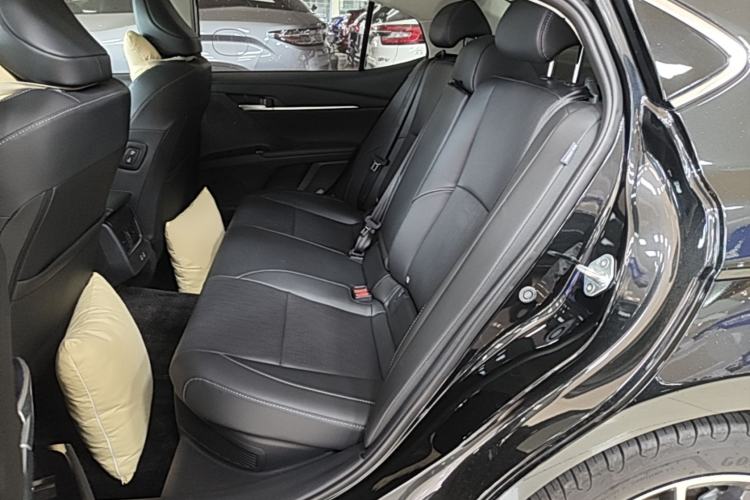Used Toyota Camry 2024 Dual-Engine 2.5HG Prestige Edition Left Rear Seat