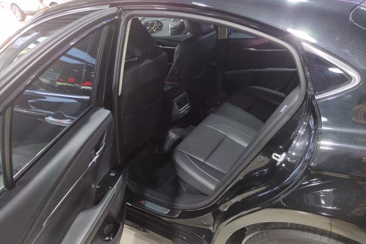 Used Toyota Camry 2024 Dual-Motor 2.0 HGVP Luxury Edition Left Rear Seat