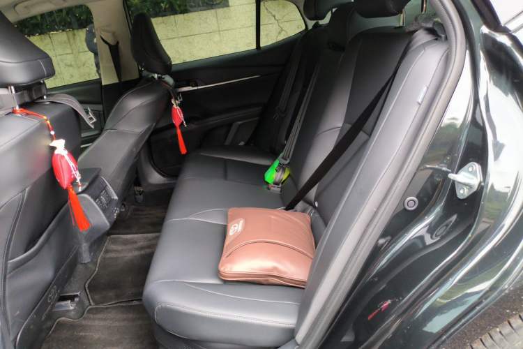 Used Toyota Camry 2024 Dual-Motor 2.0 HE Elite Edition Left Rear Seat