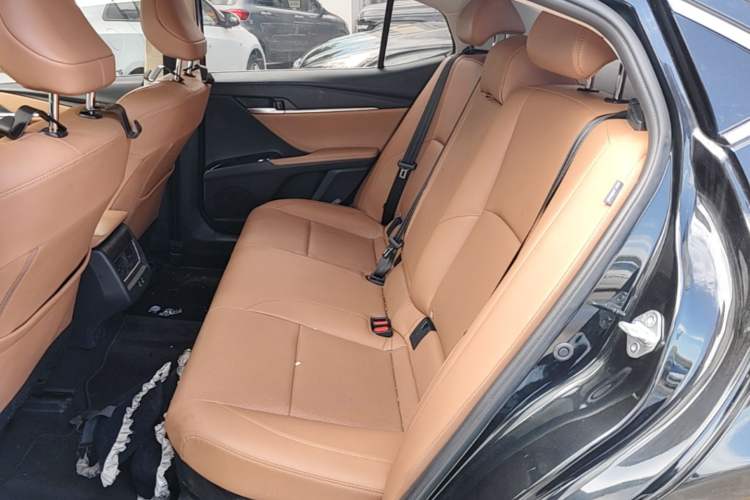 Used Toyota Camry 2024 Dual-Motor 2.0 HGVP Luxury Edition Left Rear Seat