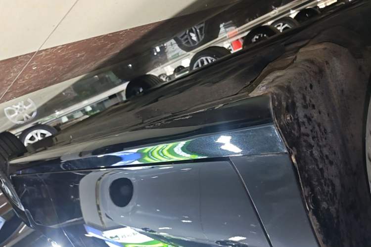 Used Toyota Camry 2024 Dual-Engine 2.5HG Prestige Edition Left Side Sill