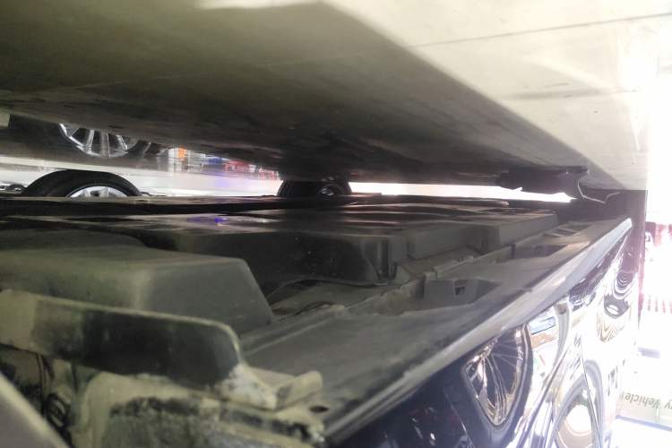 Used Toyota Camry 2024 Dual-Motor 2.0 HGVP Luxury Edition Left Side Sill