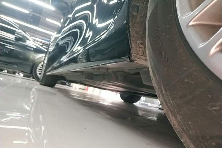 Used Toyota Camry 2024 Dual-Motor 2.0 HGVP Luxury Edition Left Side Sill