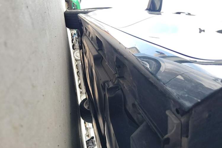 Used Toyota Camry 2024 Dual-Motor 2.0 HGVP Luxury Edition Left Side Sill