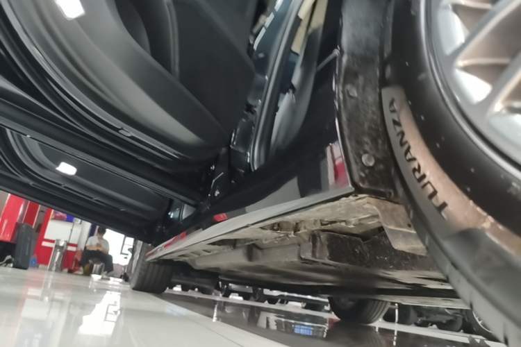 Used Toyota Camry 2024 2.0 GVP Luxury Edition Left Side Sill