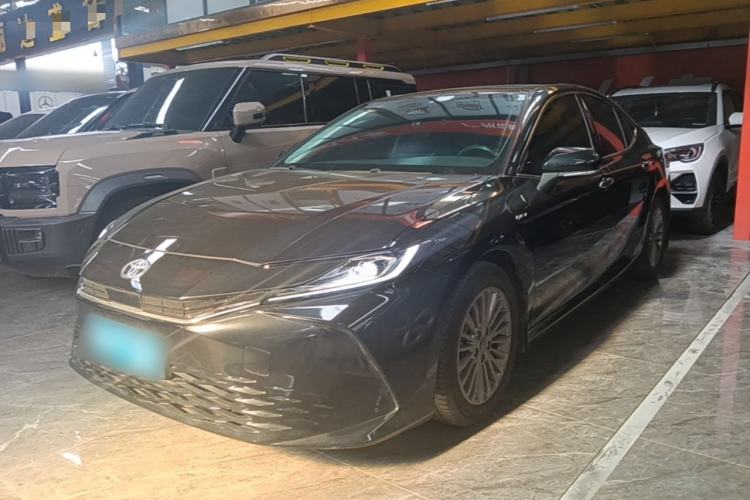 Toyota Camry 2024 Dual-Motor 2.0 HGVP Luxury Edition