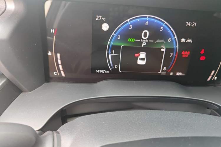 Used Toyota Camry 2024 2.0E Elite Edition Odometer Close Up