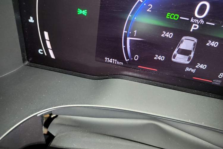 Used Toyota Camry 2024 2.0E Elite Edition Odometer Close Up