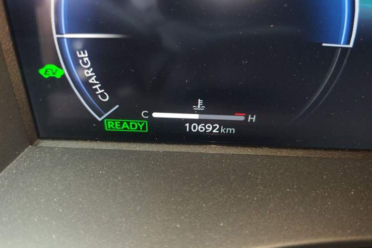 Used Toyota Camry 2024 Dual-Motor 2.0 HG Premium Edition Odometer Close Up