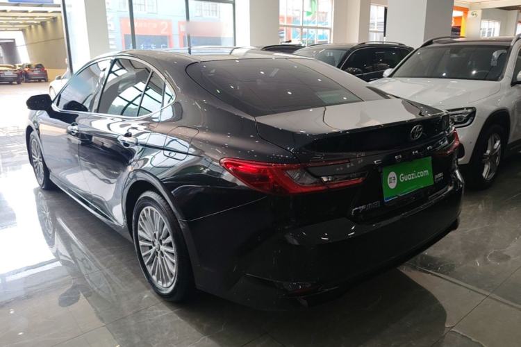 Used Toyota Camry 2024 Dual-Motor 2.0 HGVP Luxury Edition Rear Left 45 Deg