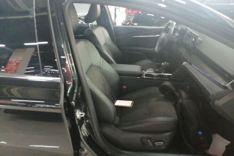 Used Toyota Camry 2024 Dual-Motor 2.0HS Sport Edition Right Front Seat