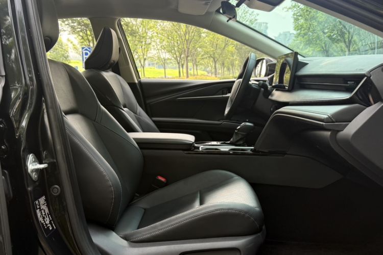 Used Toyota Camry 2024 2.0G Prestige Edition Right Front Seat