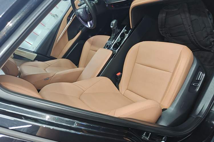 Used Toyota Camry 2024 2.0 GVP Luxury Edition Right Front Seat