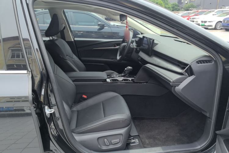 Used Toyota Camry 2024 2.0 GVP Luxury Edition Right Front Seat