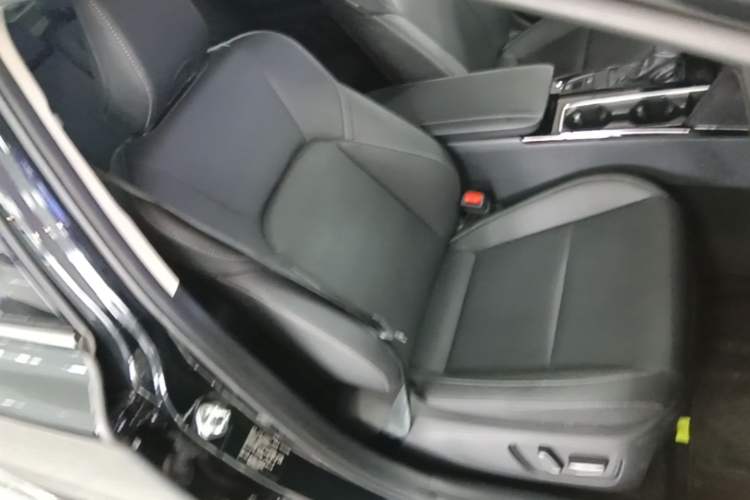 Used Toyota Camry 2024 2.0 GVP Luxury Edition Right Front Seat