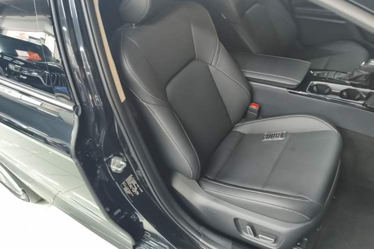 Used Toyota Camry 2024 2.0 GVP Luxury Edition Right Front Seat