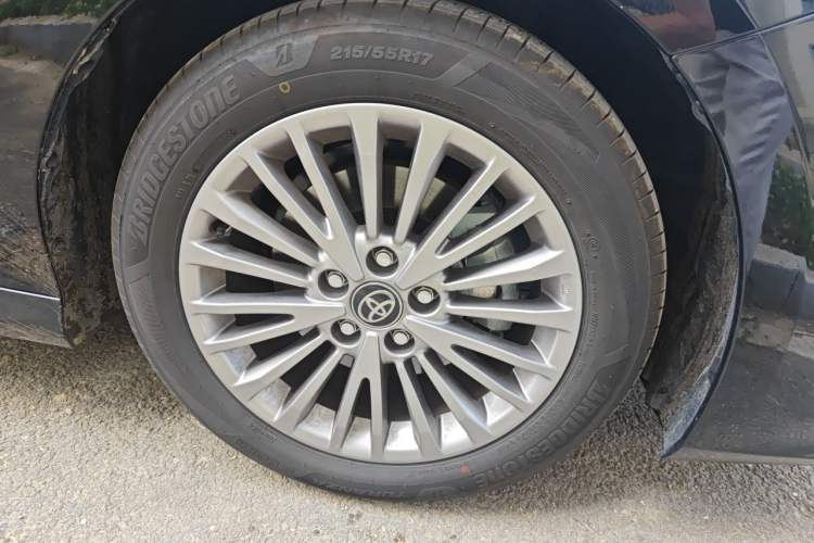 Used Toyota Camry 2024 2.0E Elite Edition Right Front Wheel Hub