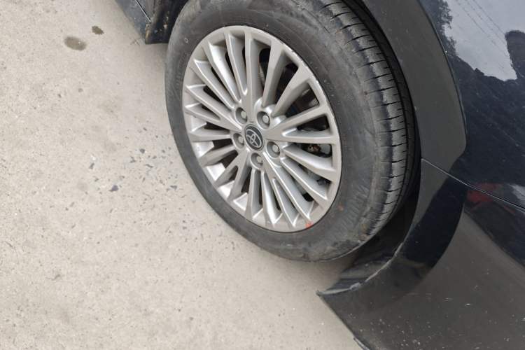 Used Toyota Camry 2024 2.0 GVP Luxury Edition Right Front Wheel Hub