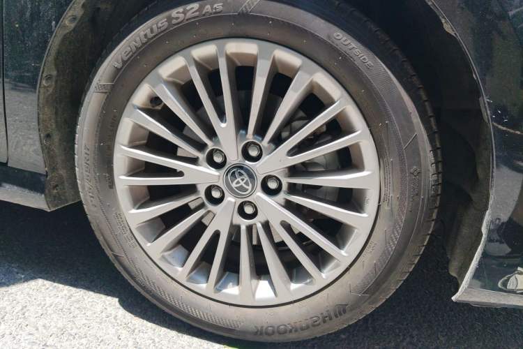 Used Toyota Camry 2024 Dual-Motor 2.0 HGVP Luxury Edition Right Front Wheel Hub
