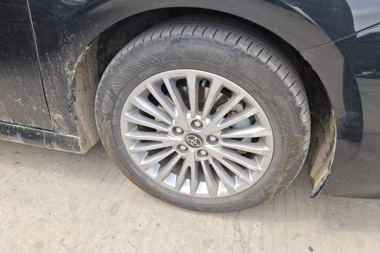 Used Toyota Camry 2024 Dual-Motor 2.0 HE Elite Edition Right Front Wheel Hub