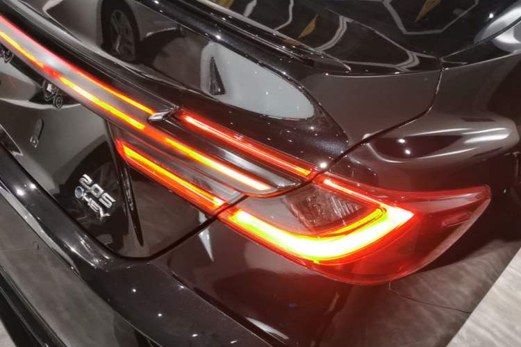 Used Toyota Camry 2024 Dual-Motor 2.0HS Sport Edition Right Rear Taillight