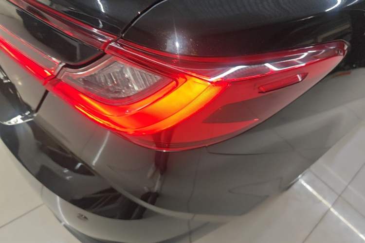 Used Toyota Camry 2024 Dual-Motor 2.0 HE Elite Edition Right Rear Taillight