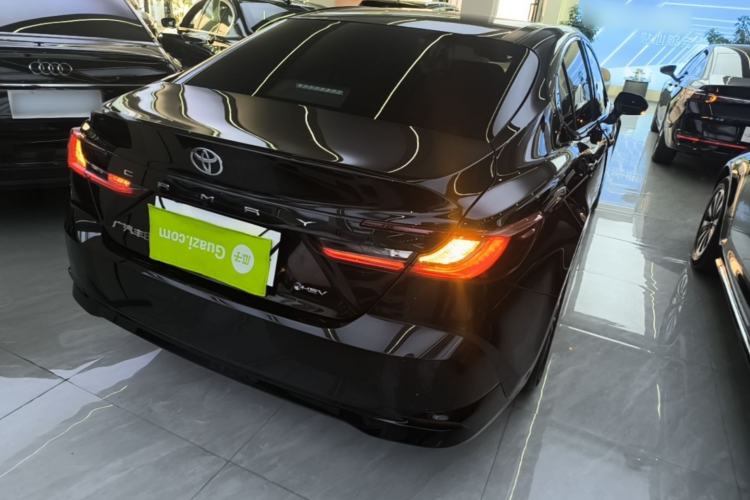 Used Toyota Camry 2024 Dual-Motor 2.0 HE Elite Edition Right Rear Taillight