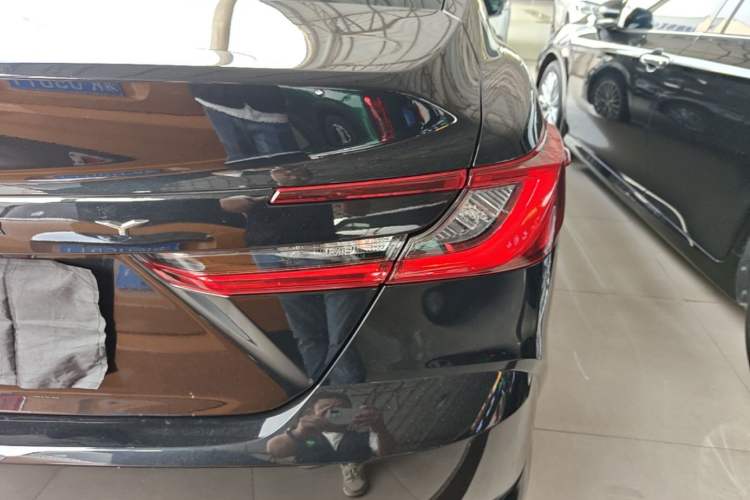 Used Toyota Camry 2024 2.0E Elite Edition Right Rear Taillight