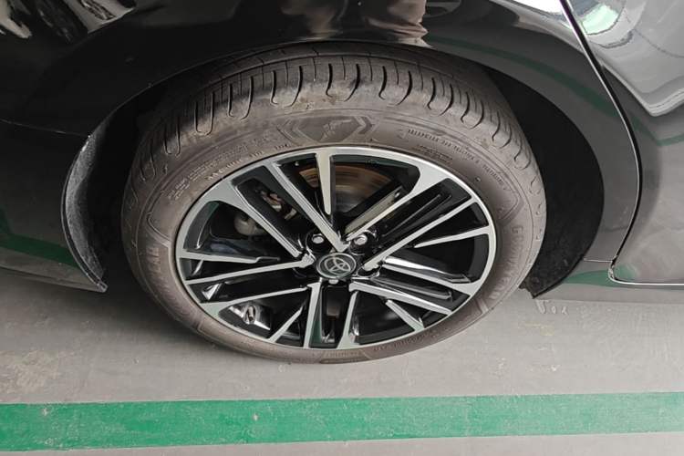 Used Toyota Camry 2024 Dual-Engine 2.5HG Prestige Edition Right Rear Wheel Hub