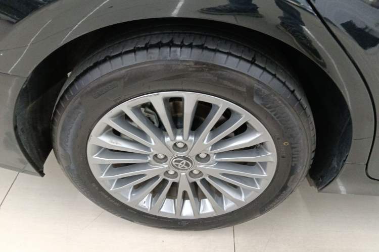Used Toyota Camry 2024 Dual-Motor 2.0 HE Elite Edition Right Rear Wheel Hub