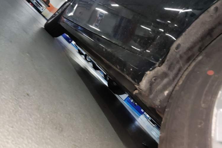 Used Toyota Camry 2024 2.0G Prestige Edition Right Side Sill