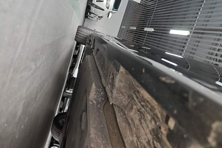 Used Toyota Camry 2024 Dual-Engine 2.5HG Prestige Edition Right Side Sill