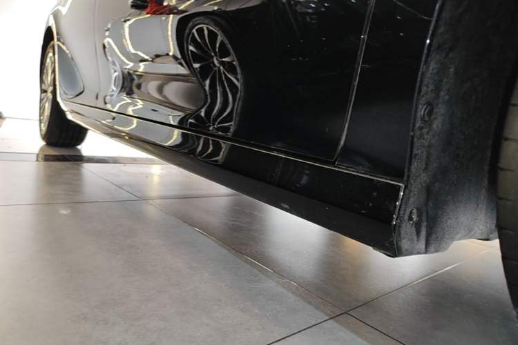 Used Toyota Camry 2024 Dual-Motor 2.0 HGVP Luxury Edition Right Side Sill