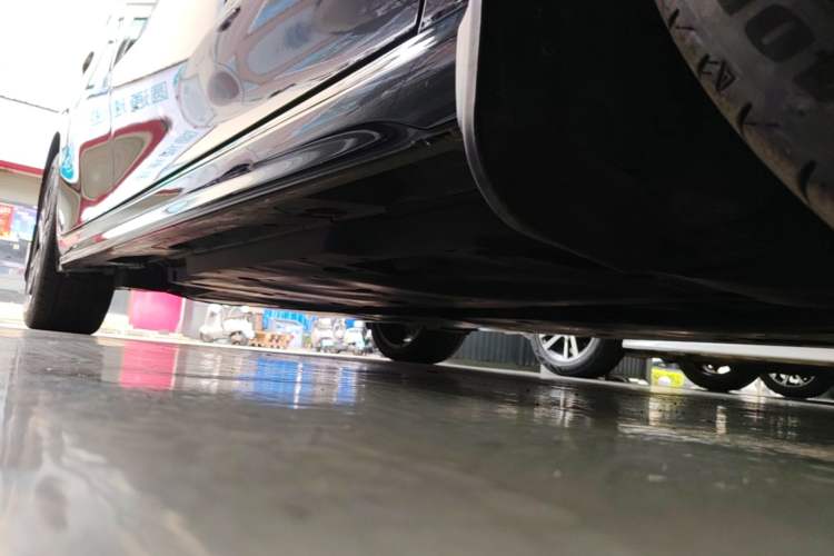 Used Toyota Camry 2024 Dual-Motor 2.0HS Sport Edition Right Side Sill