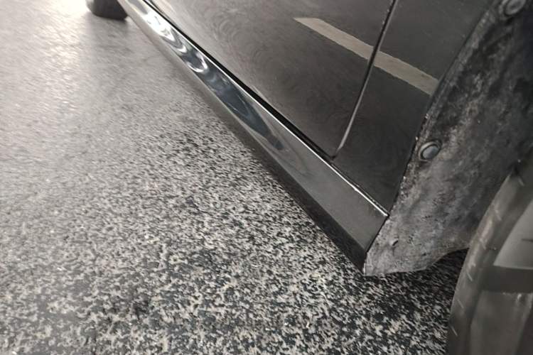Used Toyota Camry 2024 Dual-Motor 2.0 HGVP Luxury Edition Right Side Sill