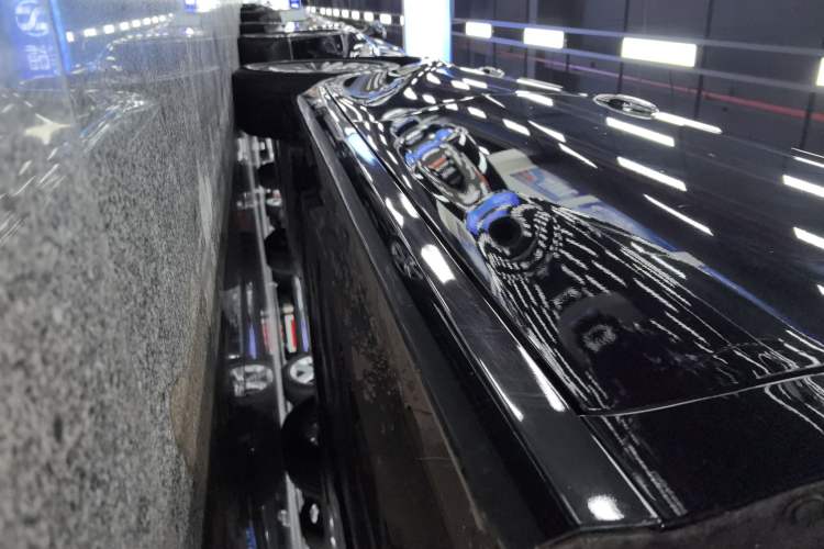 Used Toyota Camry 2024 Dual-Motor 2.0 HGVP Luxury Edition Right Side Sill