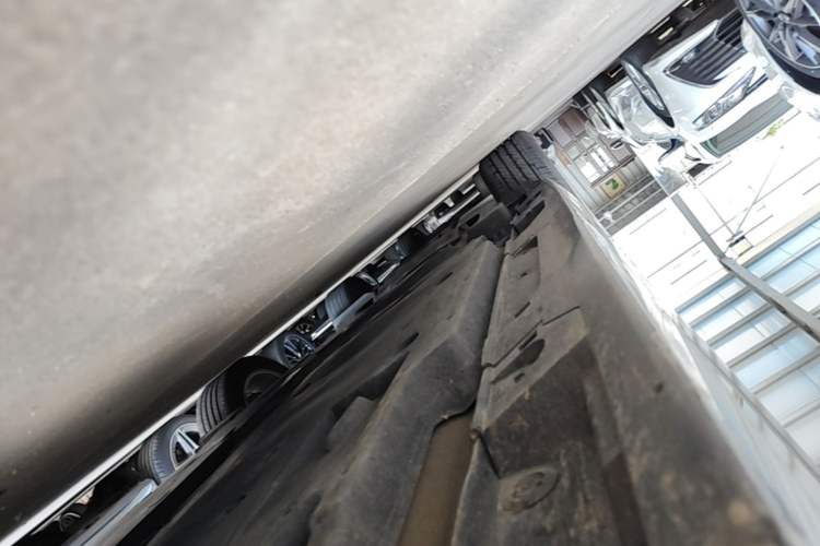 Used Toyota Camry 2024 Dual-Motor 2.0 HGVP Luxury Edition Right Side Sill